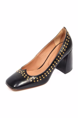 buty-z-efektem-vintage-i-cwiekami