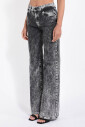 wide-leg-jeans-model-amber