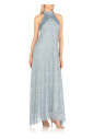 robe-en-dentelle-bleu-clair