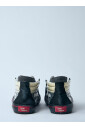 sneakers-avec-panneaux-contrastes-uses