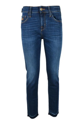 stretch-denim-jeans