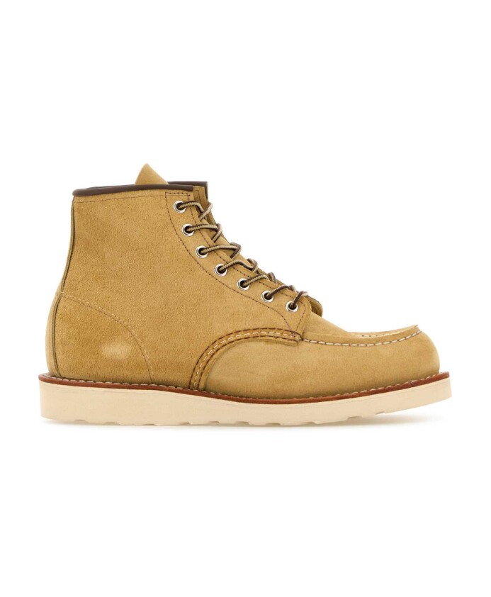 bottines-en-daim-moutarde-a-lacets