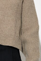 pull-avec-une-decoupe
