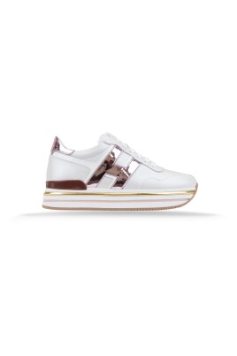baskets-homme-en-cuir-a-lacets