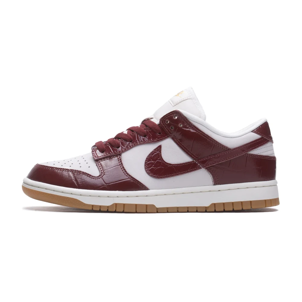 Nike - Shoes > Sneakers - Red - Nike - Modalova