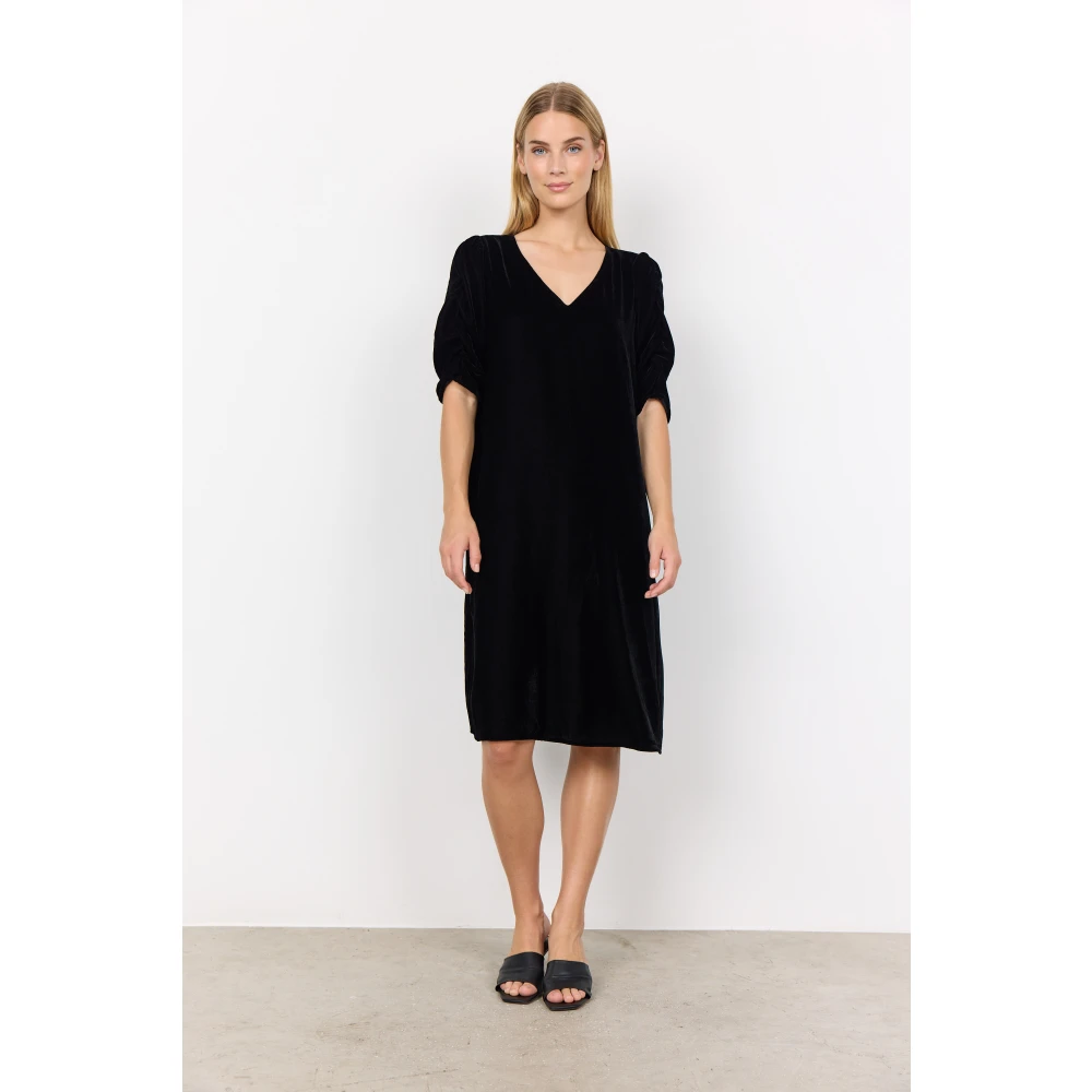 Soyaconcept Feminine V-hals Midi Jurk Black Dames