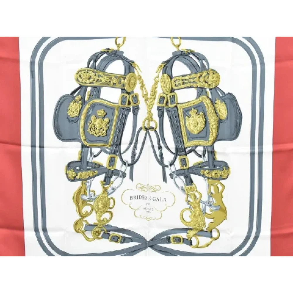 Hermès Vintage Pre-owned Silk scarves Red Dames