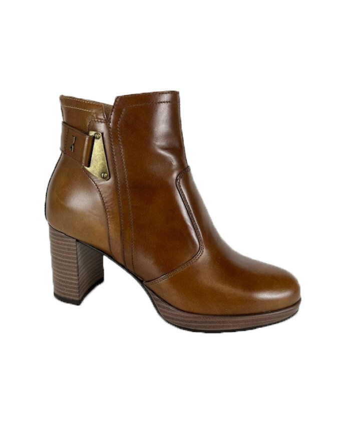 elegantes-bottines-a-talons