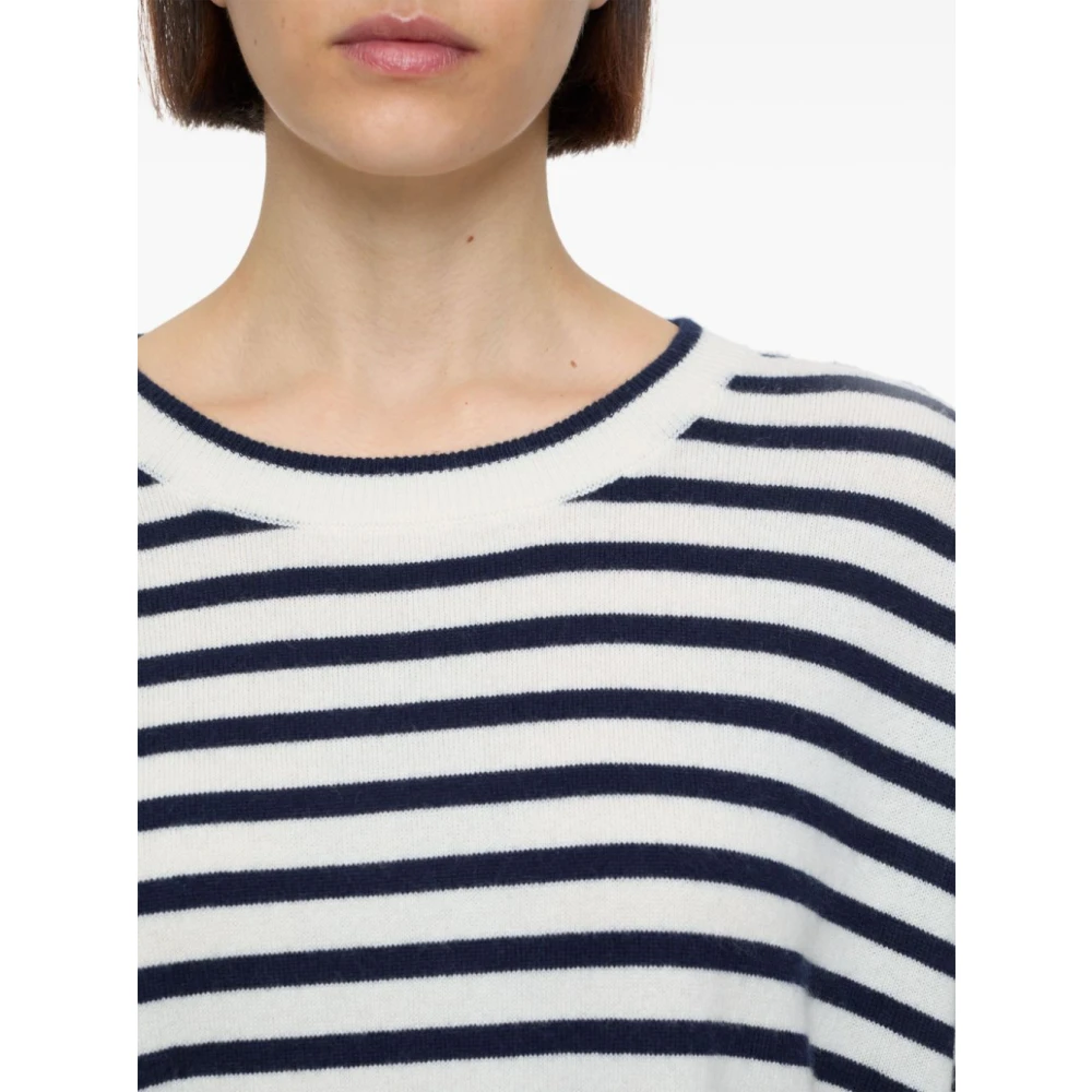 closed Witte Trui met Marineblauwe Details White Dames