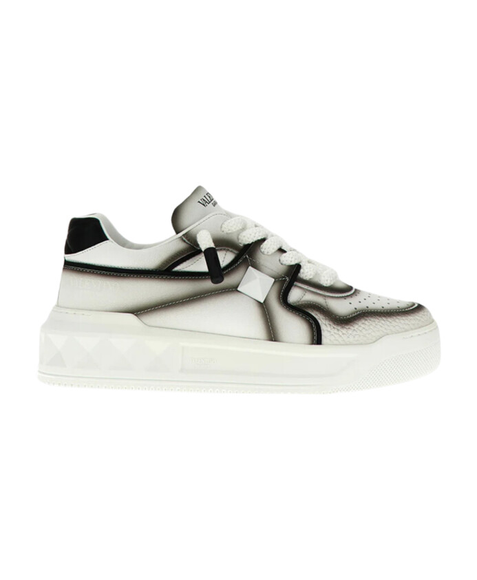 sneakers-one-stud-blanc-and-noir