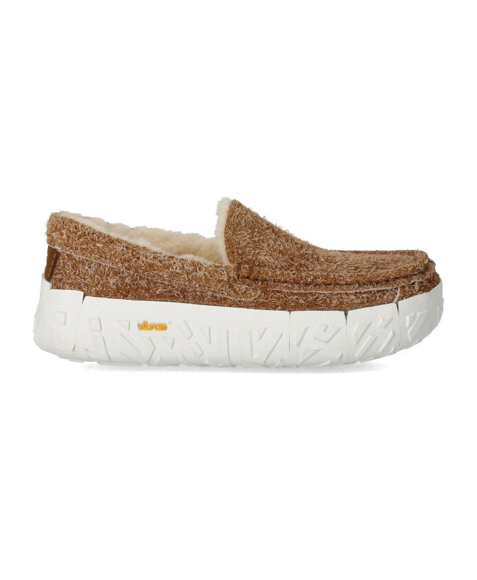 mocassins-en-daim-chataigne-vibram