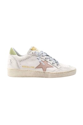 vintage-style-sneakers-pink-star