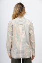 oversized-overhemd-met-zakken-met-knopen