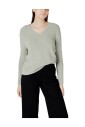 groene-v-hals-lurex-sweater