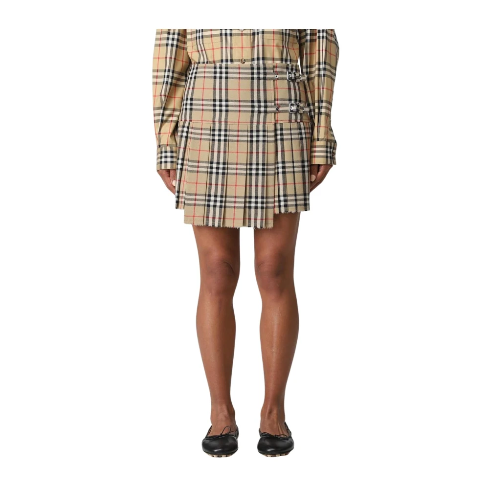 Burberry Women's Beige Short Skirts, Xs, Pleated Mini Skirt With Belt