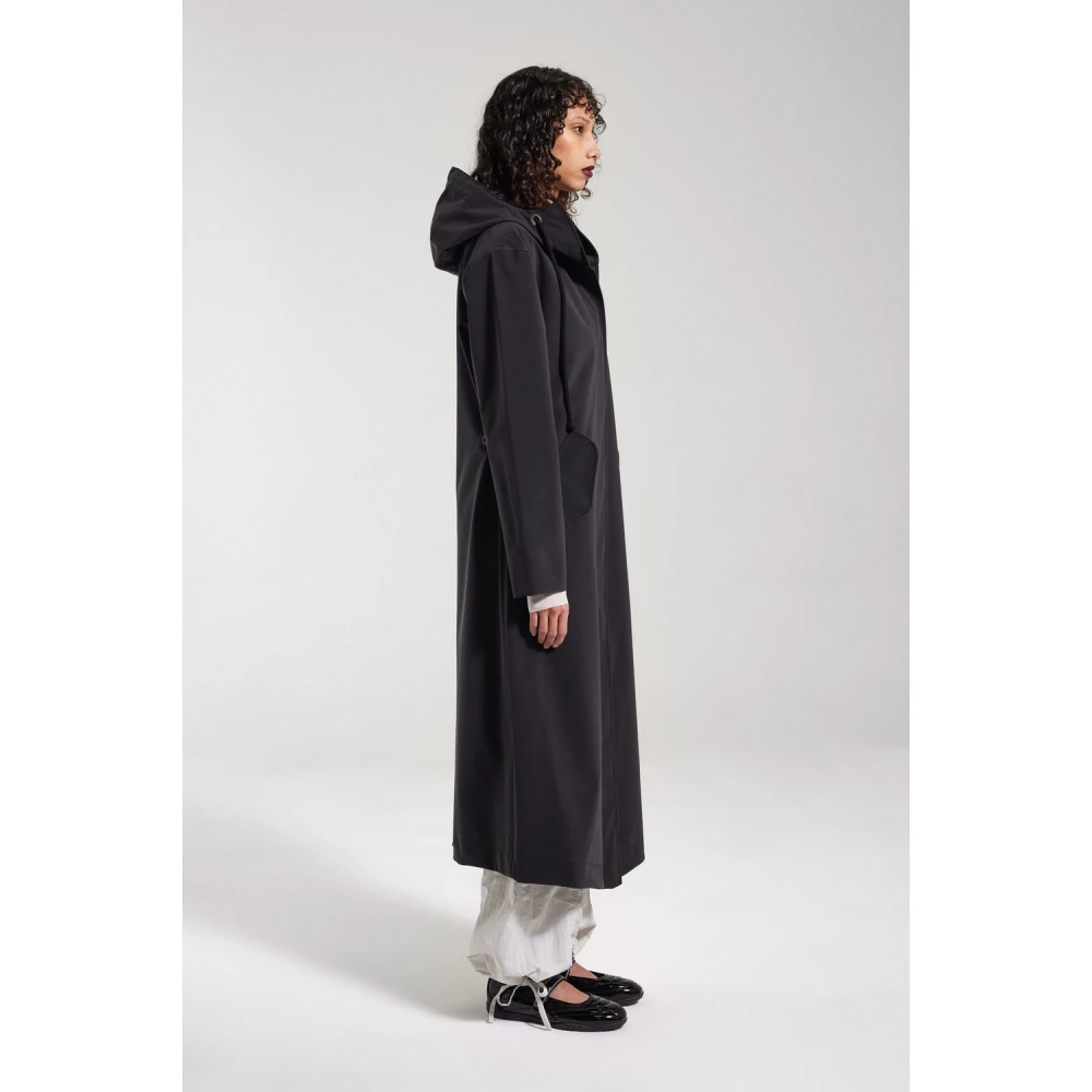 Stutterheim Matte Regenjas met V-Vormige Voorkant Black Dames