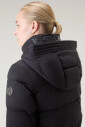 black-parka-coat-with-water-and-wind-resistance