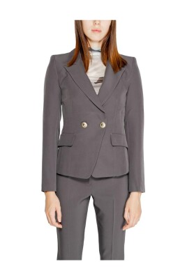 elegant-gray-doublebreasted-blazer