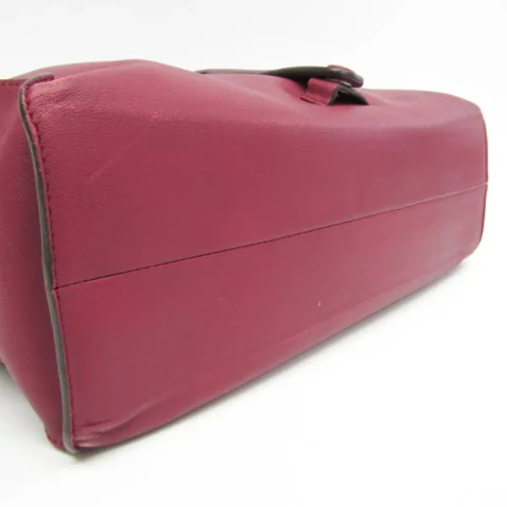 Loewe Pre-owned Leather clutches Red Dames