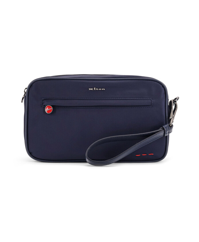 sac-bleu-en-nylon-et-cuir-avec-fermeture-eclair