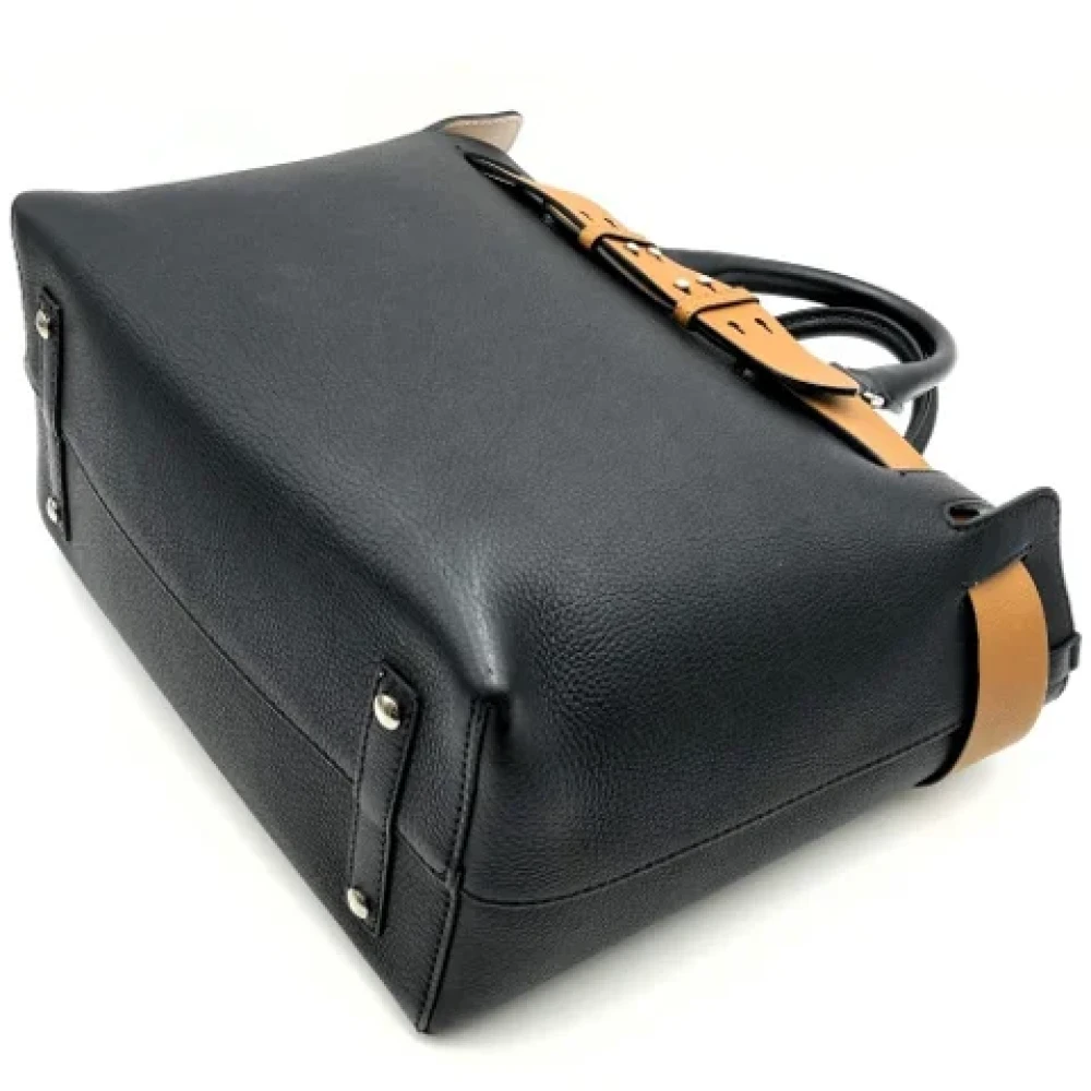 Burberry Vintage Pre-owned Leather shoulder-bags Black Dames