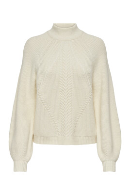 highneck-knitwear-detail