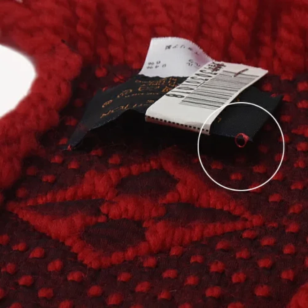 Louis Vuitton Vintage Pre-owned Canvas scarves Red Dames
