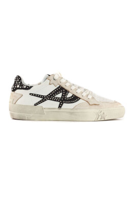 moonlight-studs-sneakers-blanches-vintage-etoile
