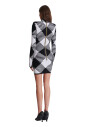robe-courte-en-maille-gingham-roulee