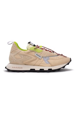 sneaker-traveller-m