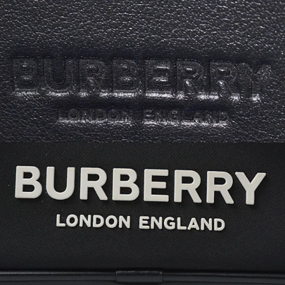 Burberry Vintage Pre-owned Canvas shoulder-bags Black Dames