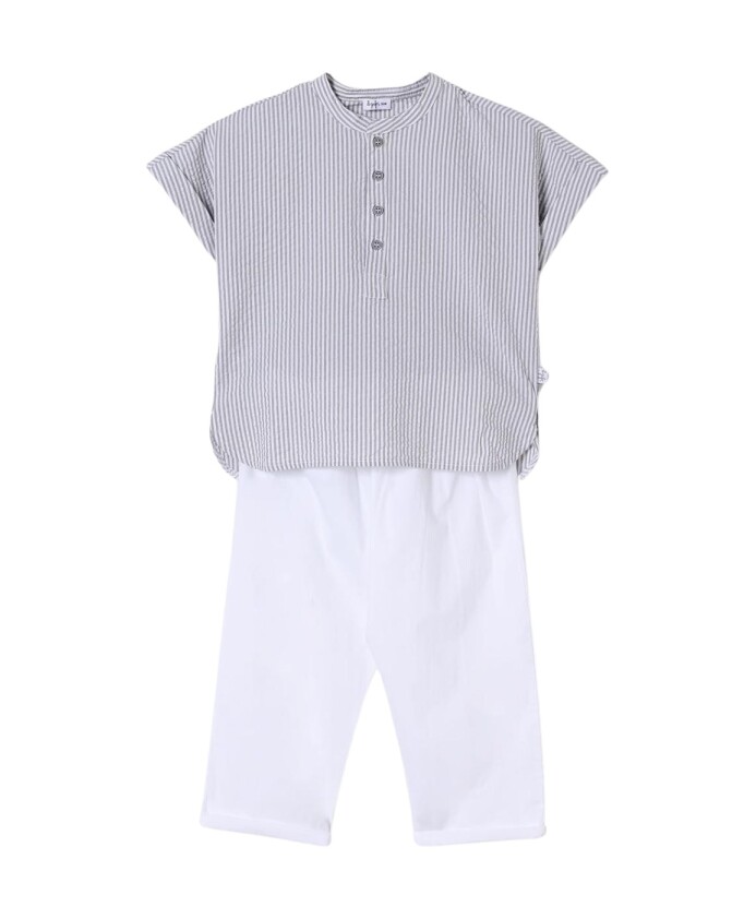 chic-combinaison-enfant-en-blanc