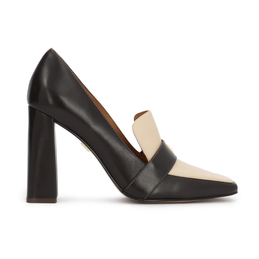 Kazar Pumps