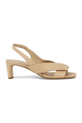 high-heel-sandals