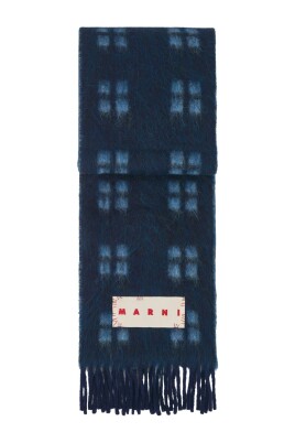 embroidered-logo-scarf