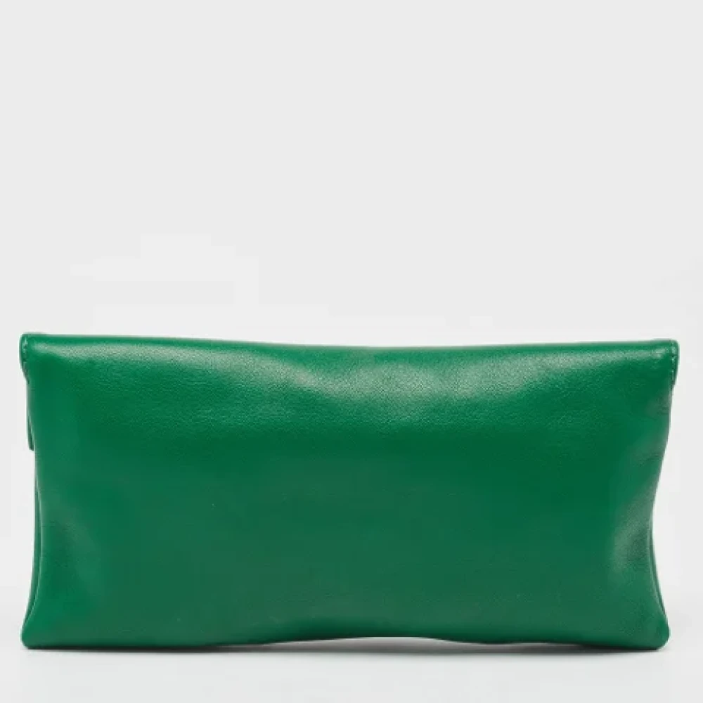 Carolina Herrera Pre-owned Leather clutches Green Dames