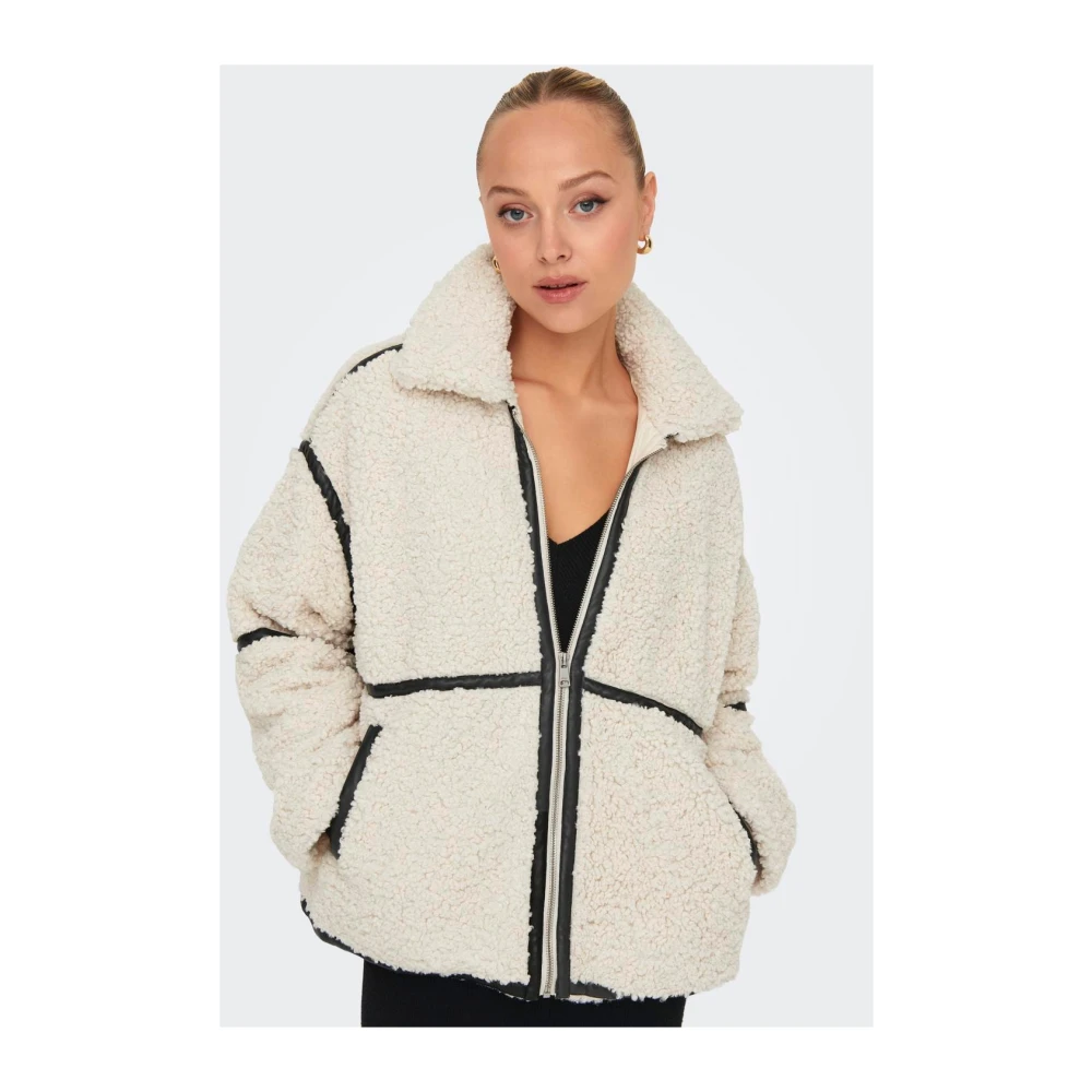 Only Teddy Jack met Spreid Kraag White Dames
