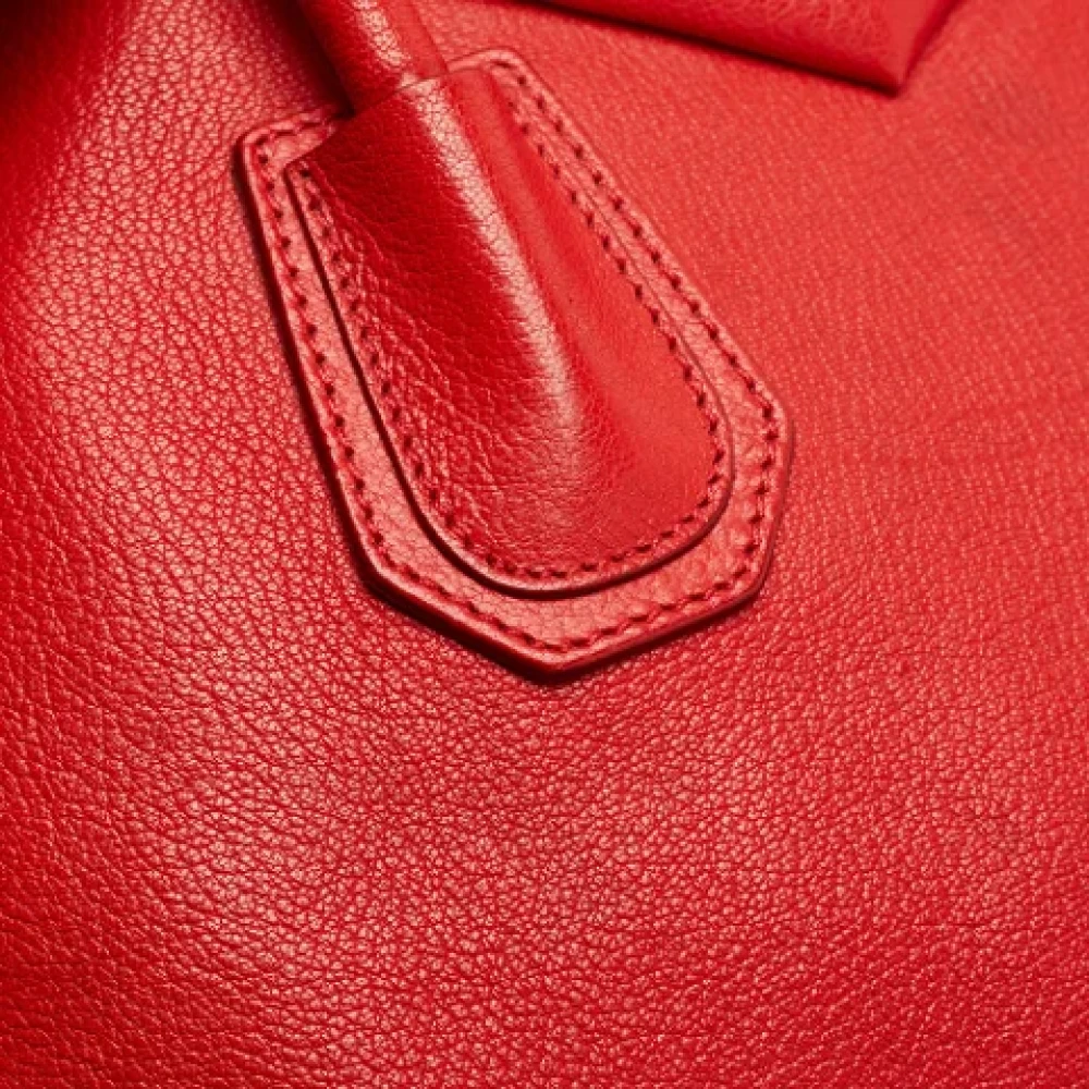 Givenchy Pre-owned Leather handbags Red Dames