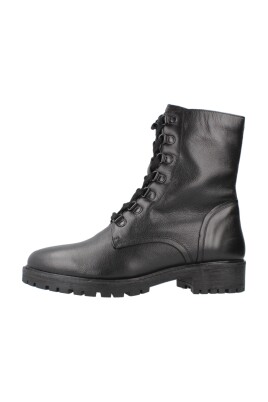 bottes-a-lacets-elegantes-pour-femmes