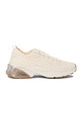 beige-sneakers-for-women-ss25