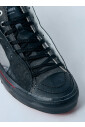 sneakers-avec-panneaux-contrastes-uses
