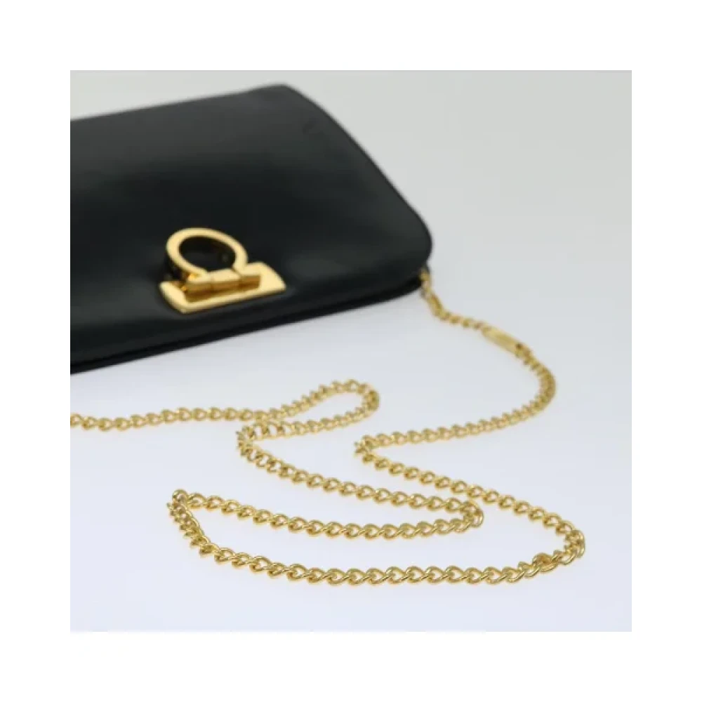 Salvatore Ferragamo Pre-owned Leather shoulder-bags Black Dames