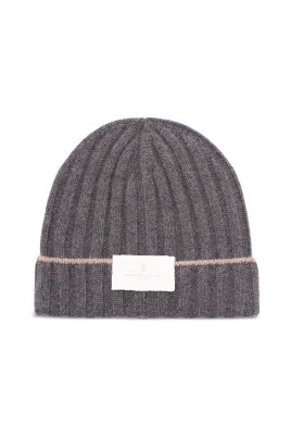 chapeau-en-cachemire-gris-chunky