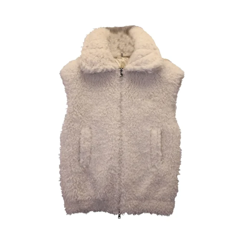Moncler Pre-owned Polyester outerwear Beige Dames