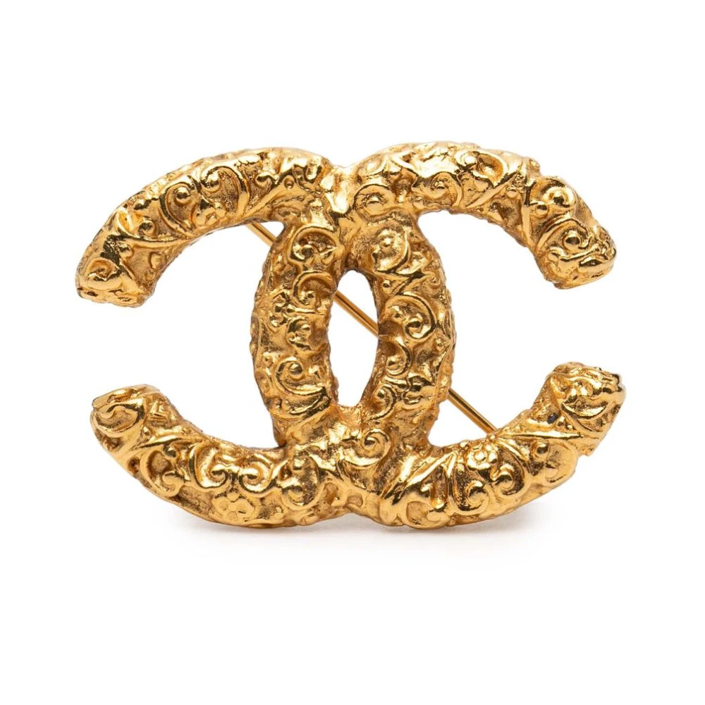 Chanel Vintage Women's Yellow Pre-Owned Ornamental Brooch