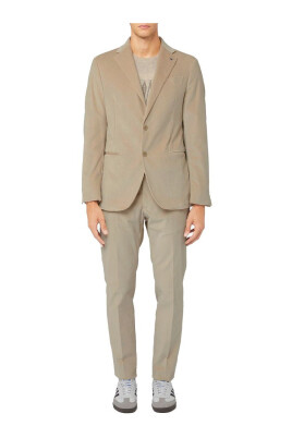 beige-cotton-suit-with-classic-collar