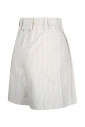 pinstripe-witte-shorts-met-plooien