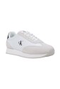 baskets-blanches-en-cuir-a-lacets