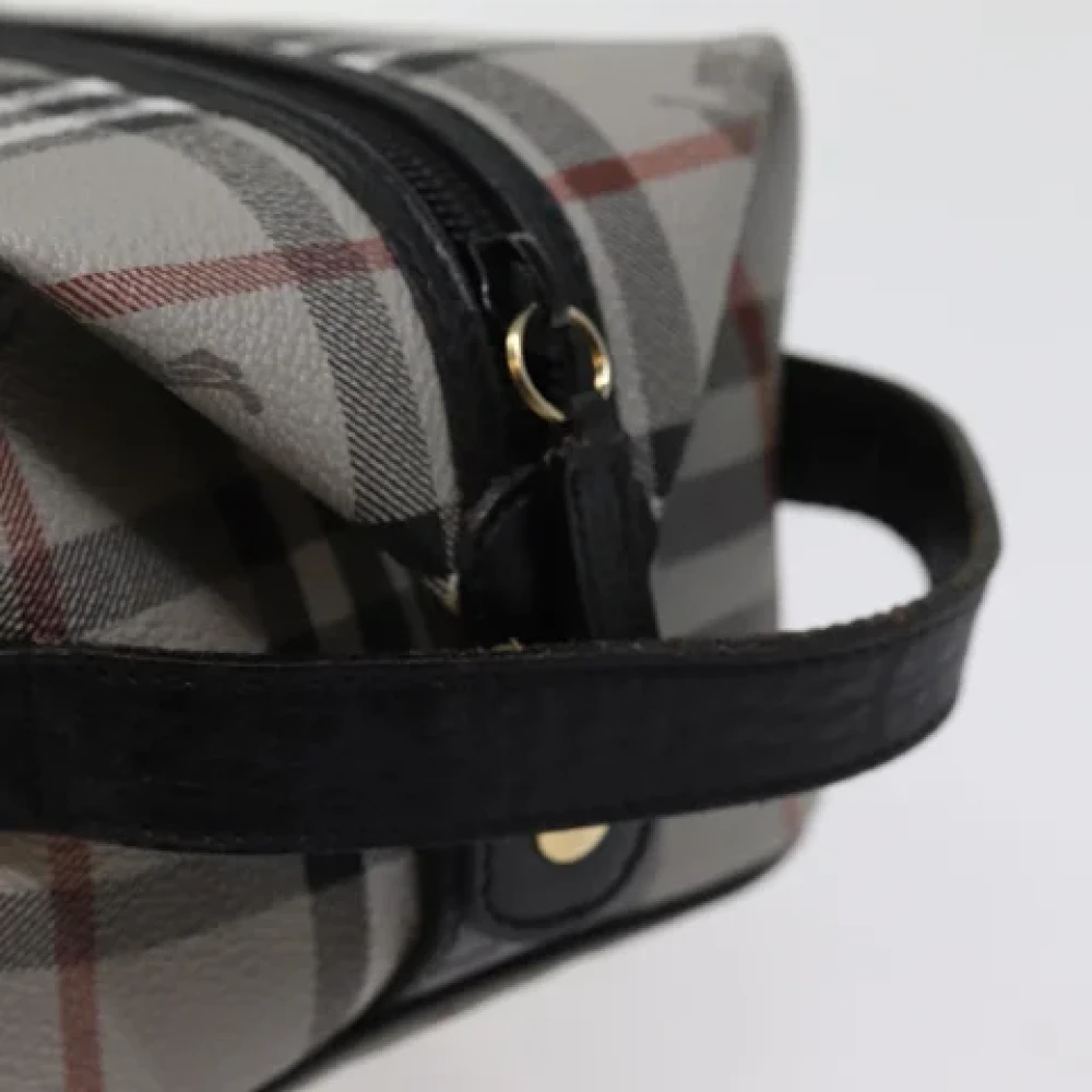Burberry Vintage Pre-owned Leather clutches Gray Dames