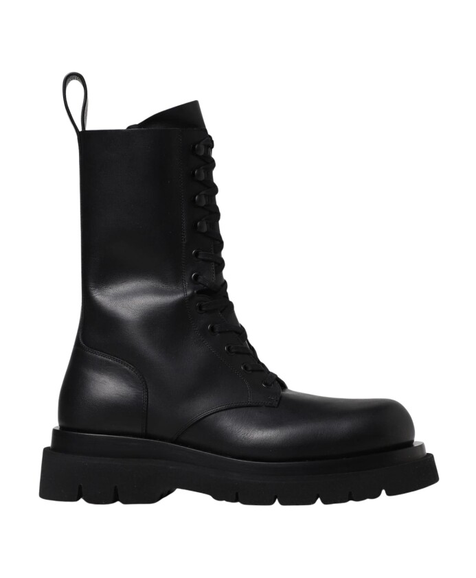 bottes-de-combat-en-cuir-noir